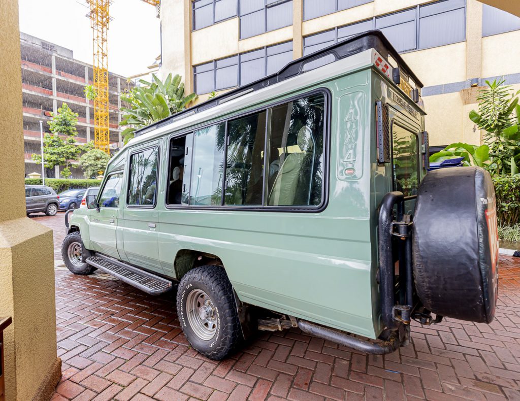 toyota-land-cruiser-extended-car-rental-in-rwanda