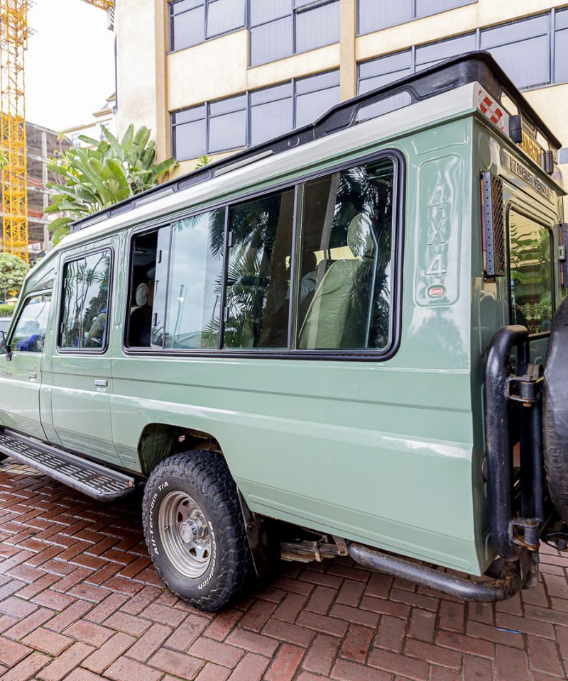 toyota-land-cruiser-extended-car-rental-in-rwanda