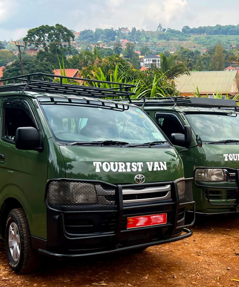 safari-van-safari-drone-car-for-rent